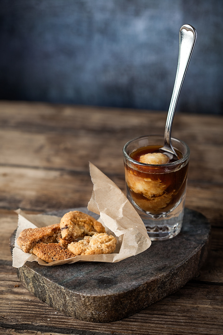 Affogato with home-made spelt cookies